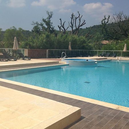 Appartement Dans Residence - Le Domaine De Camiole กัลลิออง ภายนอก รูปภาพ