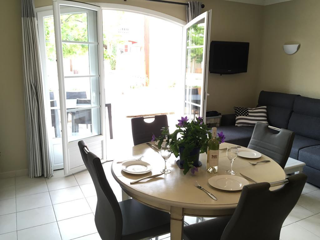Appartement Dans Residence - Le Domaine De Camiole กัลลิออง ภายนอก รูปภาพ