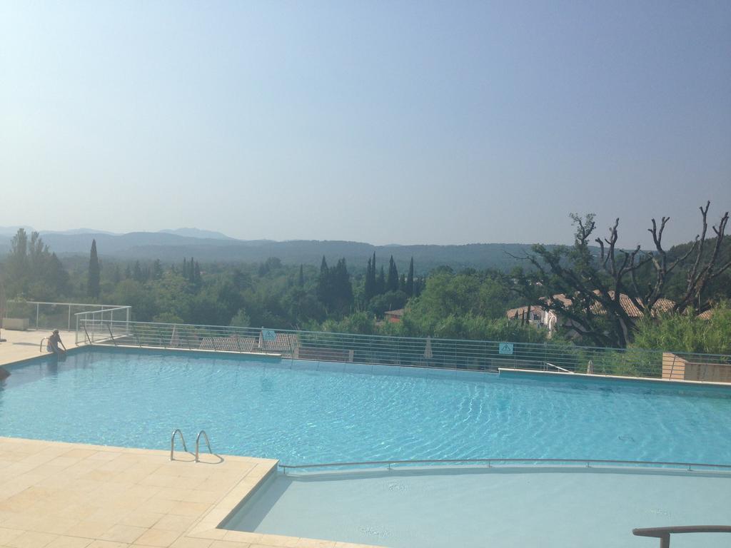 Appartement Dans Residence - Le Domaine De Camiole กัลลิออง ภายนอก รูปภาพ