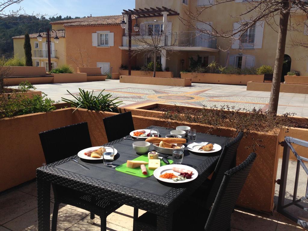 Appartement Dans Residence - Le Domaine De Camiole กัลลิออง ภายนอก รูปภาพ